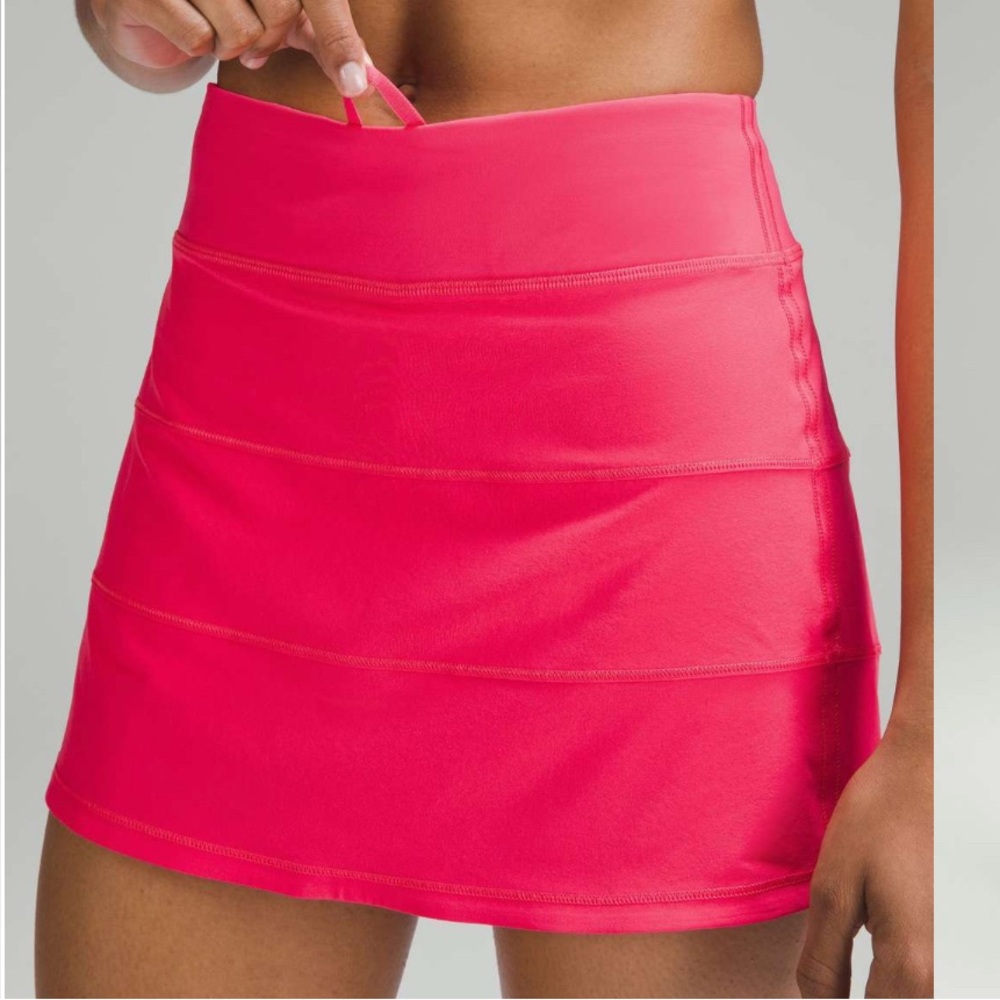 Lululemon Pace Rival Mid-Rise Skirt *Long
Lip Gloss Pink Skirt 8